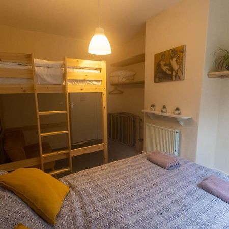 Beautiful Riverside Home, Hebden Bridge, Woodland Views, Sleeps 2 - 9 Bagian luar foto