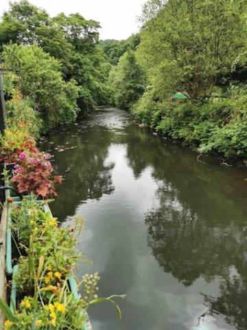 Beautiful Riverside Home, Hebden Bridge, Woodland Views, Sleeps 2 - 9 Bagian luar foto