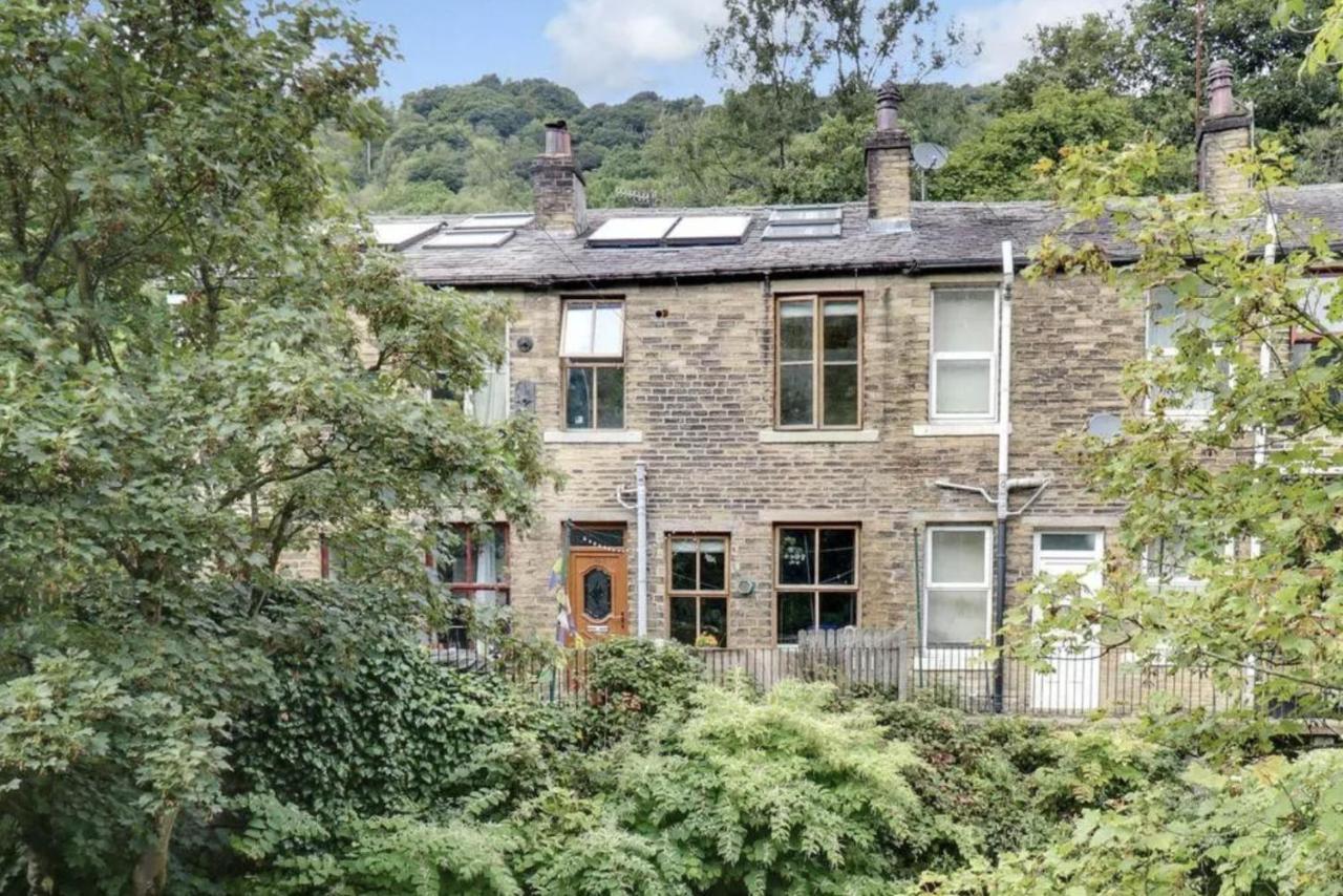 Beautiful Riverside Home, Hebden Bridge, Woodland Views, Sleeps 2 - 9 Bagian luar foto