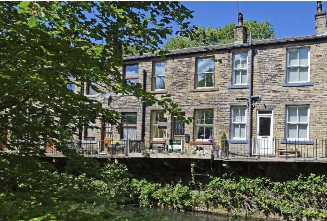 Beautiful Riverside Home, Hebden Bridge, Woodland Views, Sleeps 2 - 9 Bagian luar foto