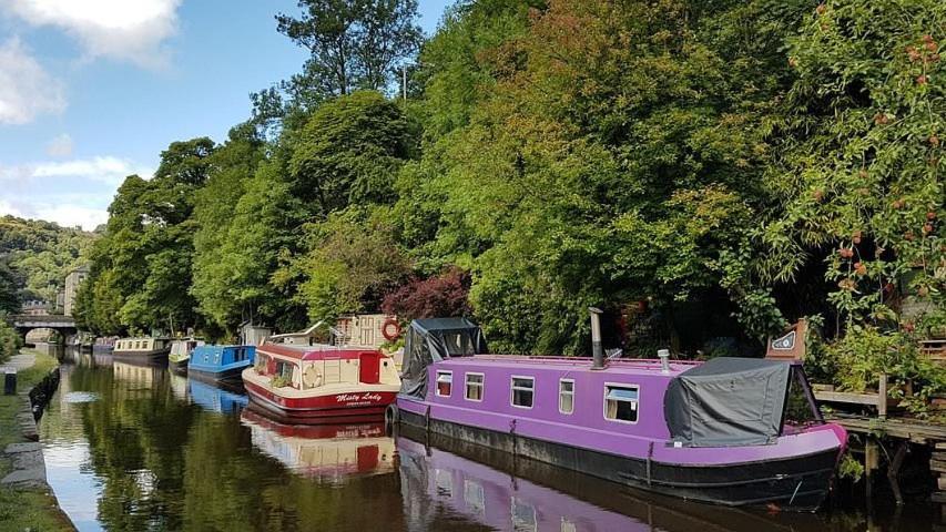 Beautiful Riverside Home, Hebden Bridge, Woodland Views, Sleeps 2 - 9 Bagian luar foto